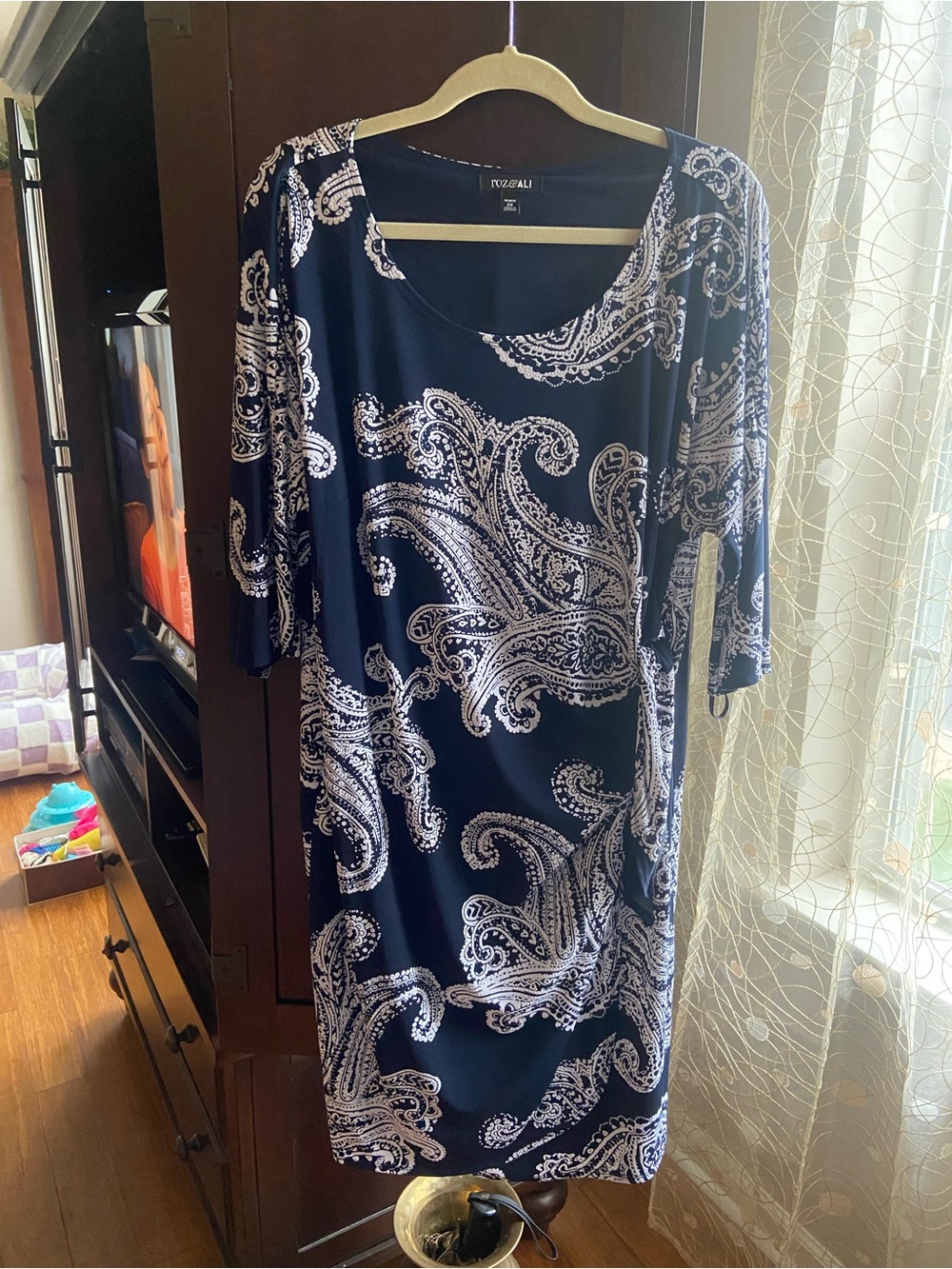 Roz & Ali Navy and White Paisley Midi Sheath Dress